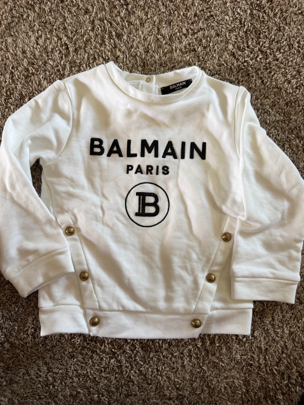 New without tag- Balmain White Crewneck Logo Tee with Black Lettering. Sz 3 kids